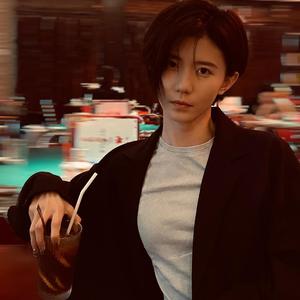演员李沐子头像