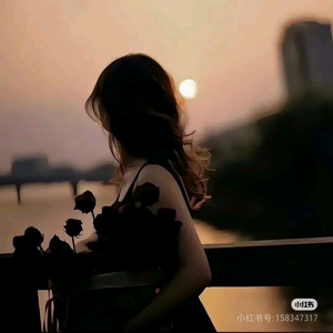 向钱看头像