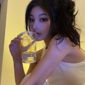占卜小屋舍予头像