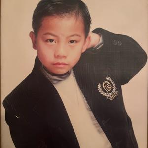 龙哥与小鼻弟头像