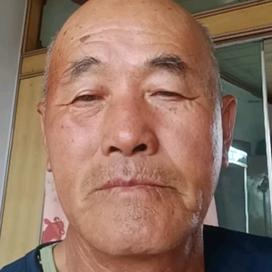 三哥搞笑侃球头像