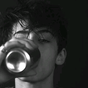 等雾语头像