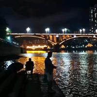 平哥余乐头像