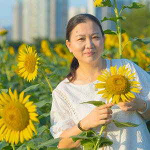 芳村小霞头像