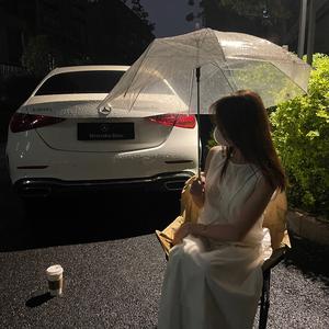 希希的奔驰C头像