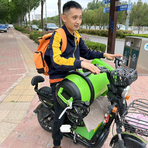 燕子与小宝头像