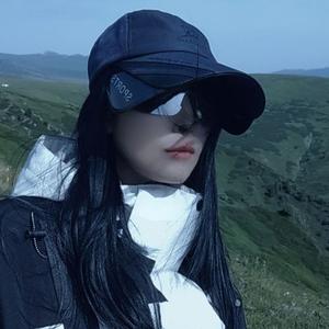 喜欢户外的傻丫头像