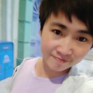 直率吴小辉头像