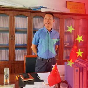 老十五村支书—海哥头像