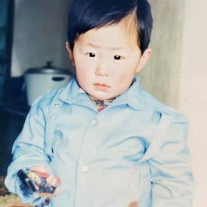 添添v向上头像