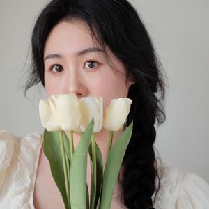 是汤玖一头像