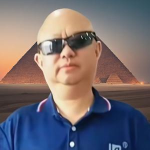 厚道平哥头像