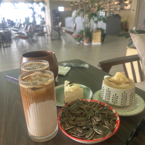 我爱吃芹菜头像