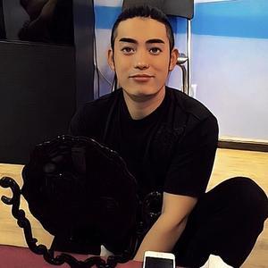 涩先生自媒体头像