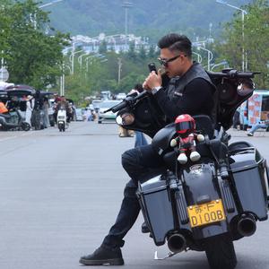 青山在头像