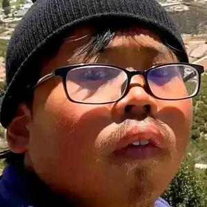 土归土尘归尘最后都会变成鬼魂飘荡在你身边头像