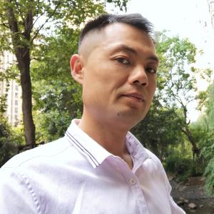 黄长根头像