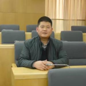 大声叫我董先生头像