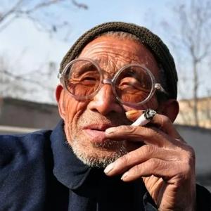 两毛三头像