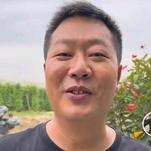 张大炮日常头像