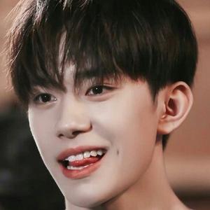 柚子Joan头像