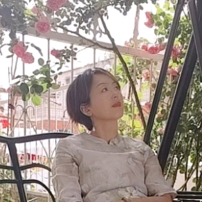 一婉时光头像