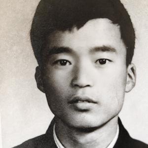 鸿洲愚人头像