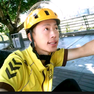 外卖小哥王较瘦头像