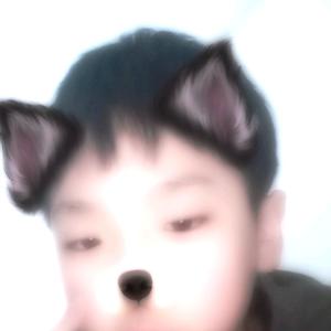 张翀头像