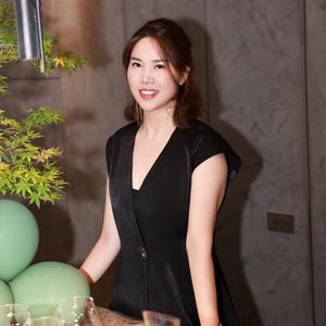 人间欢乐开心妹头像