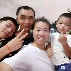 弯弯的月儿像小船头像