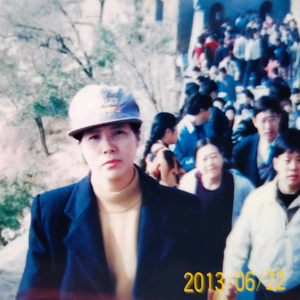 东方亮西方亮头像