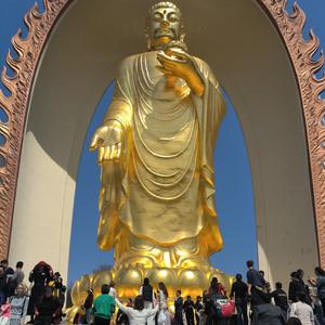 周谱谱头像