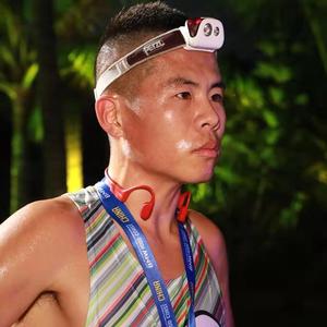 大正爱跑步头像