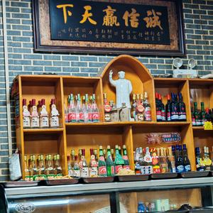 在沙漠漫步的旷远情头像