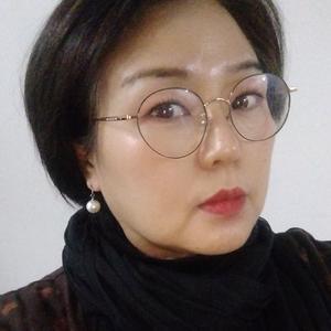 物染长风头像