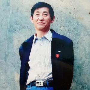 郭同坤先生，字家毓，头像