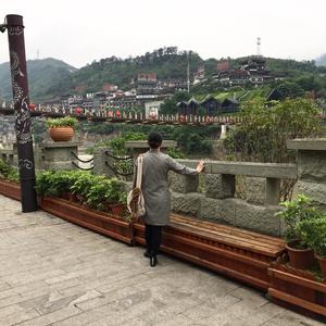 梅依旧头像