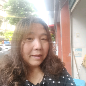 英子(钩置名种符包挂件)头像
