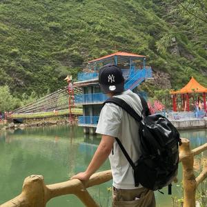 老太原大哥哥头像