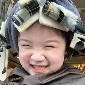 蛋糕小卷头像