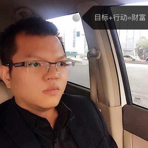 chris魏头像