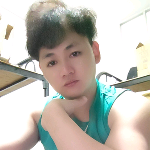云中孤客头像