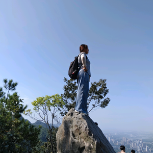 樊家二姐头像