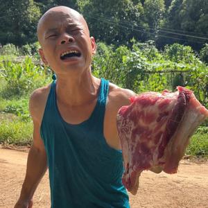 @光头阳头像