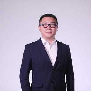 江湖健总头像