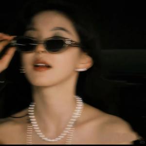 安安的巡游头像