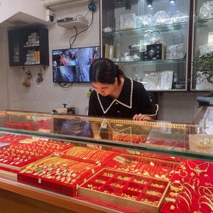 小钊打金银头像