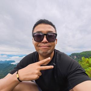 黑黑的苏先生头像