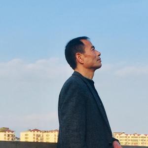 阿龙也行头像